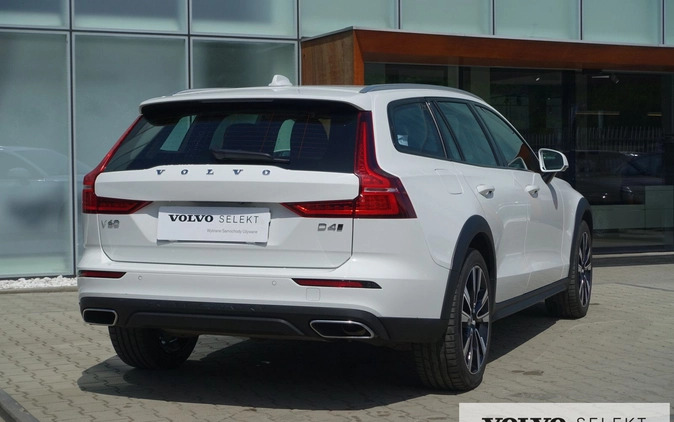 Volvo V60 Cross Country cena 149900 przebieg: 135284, rok produkcji 2020 z Kolonowskie małe 631